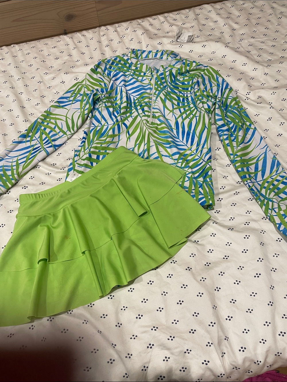 Girls rash guard swimsuit